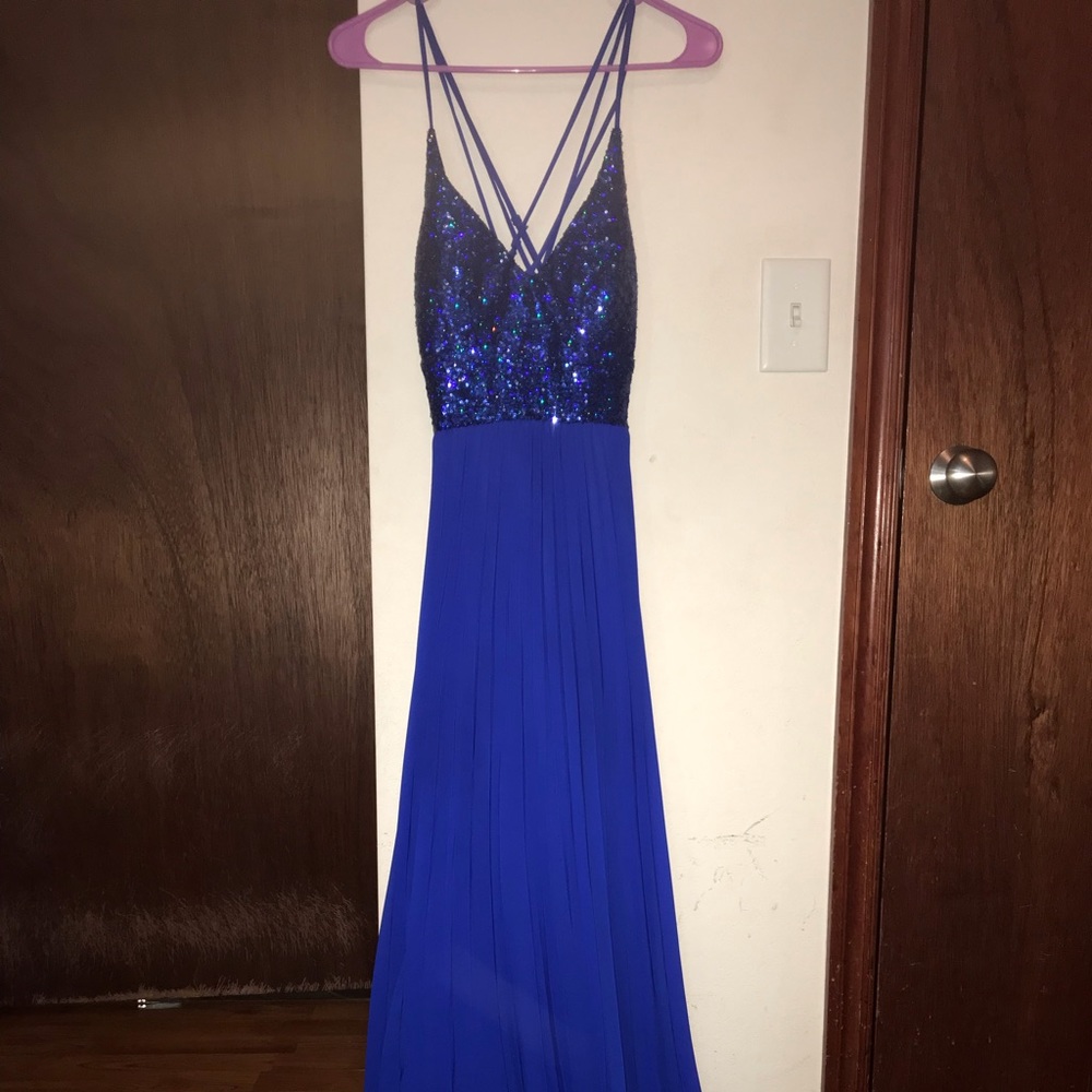 Royal blue A-line prom dress